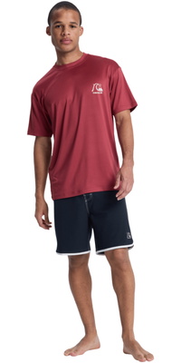 2026 Quiksilver M&auml;nner DNA Surf Tee Kurzarm-Lycra-Weste AQYWR03138 - Burnt Russet