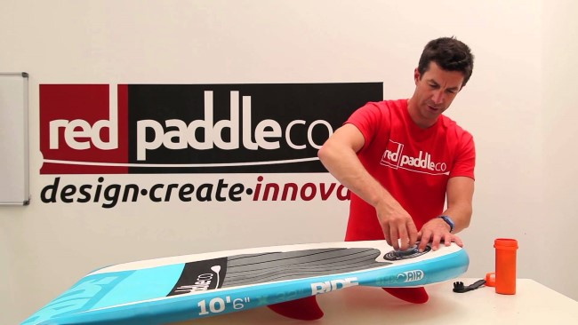 Red Paddle Co SUP-Board, Titan-Pumpe und Vario-Paddel aus den How-to-Videos